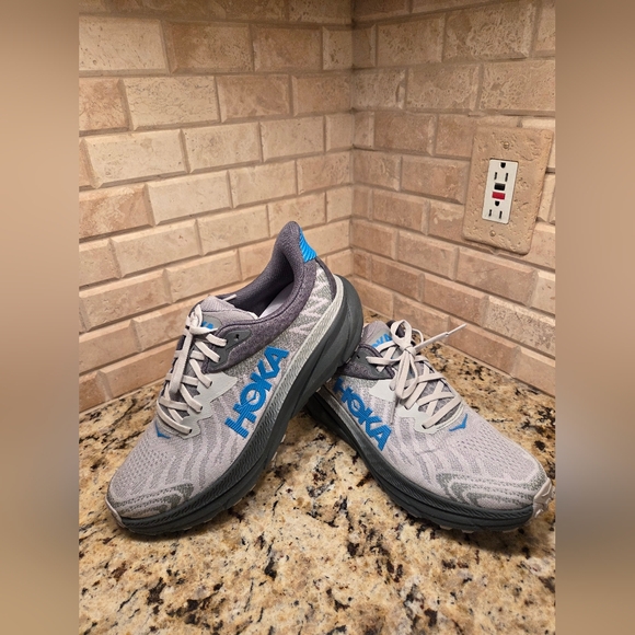 Hoka Trail Running Challenger ATR 7 Men 10 or Woman 11.5 - Picture 6 of 7